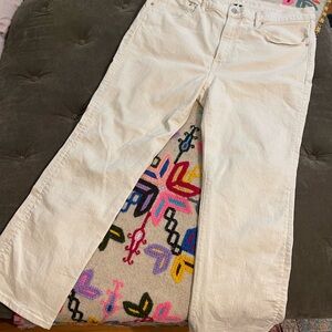 American Eagle Outfitters Off-White Relaxed Jeans
